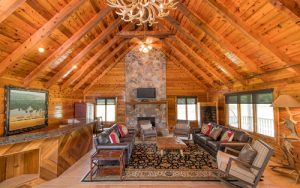 170601-Chris-and-Cami-Photography-0023 - day room in cabin