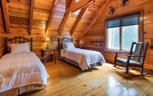 170601-Chris-and-Cami-Photography-0025 - beds in bedroom in cabin